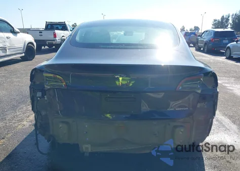 2023 Tesla Model 3 Long Range Dual Motor All-Wheel Drive z USA, uszkodzony, nr VIN 5YJ3E1EBXPF631851